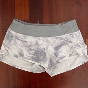 lululemon size 4 shorts